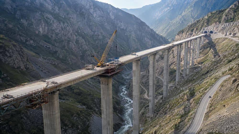Georgia to build its longest bridge on the road to the Russian border
