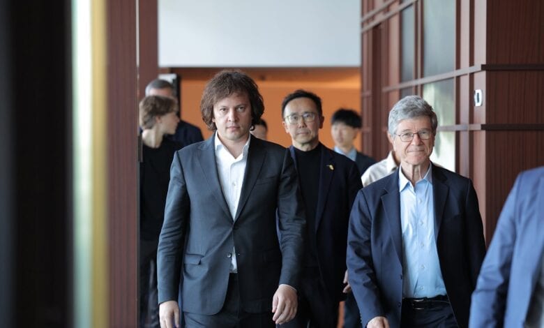 Kobakhidze Meets American Economist Jeffrey Sachs in Tbilisi