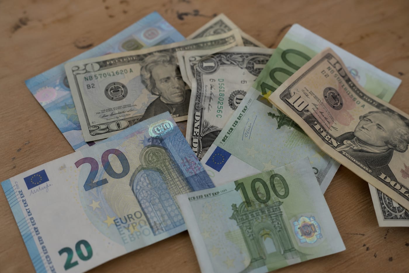 EU and US remain largest sources of money transfers to Georgia in July