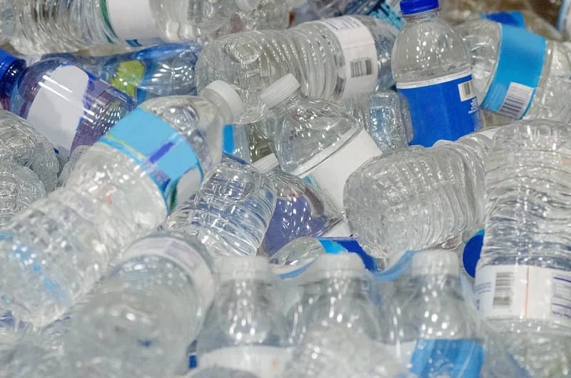 Georgia Delays Restaurant Plastic Bottle Ban Until 2031